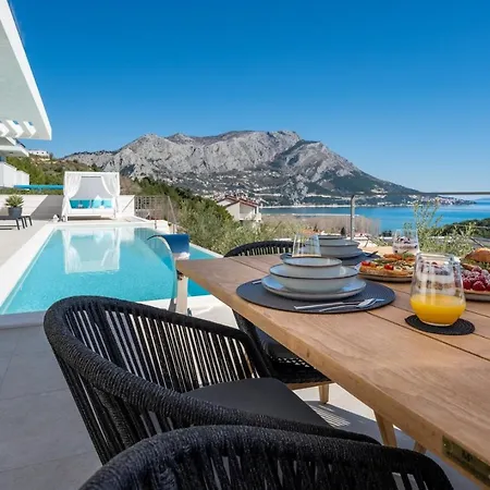 Villa Luxury Andoris With Gym, Spa, Heated Pool