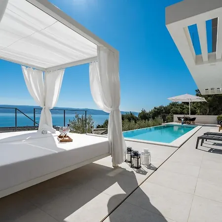 Luxury Andoris With Gym, Spa, Heated Pool Villa Duce