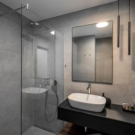 Luxury Andoris With Gym, Spa, Heated Pool * Duce