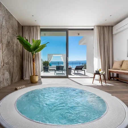 Villa Luxury Andoris With Gym, Spa, Heated Pool Duce