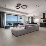 Luxury Andoris With Gym, Spa, Heated Pool * Duće