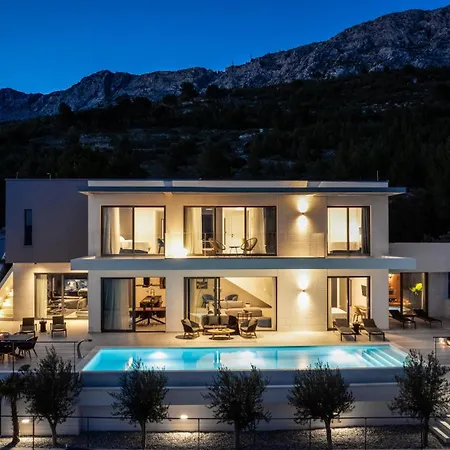 Luxury Andoris With Gym, Spa, Heated Pool * Duće