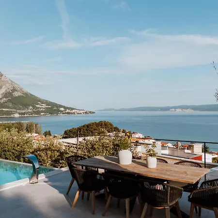 Luxury Andoris With Gym, Spa, Heated Pool
