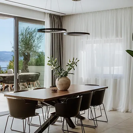 Villa Luxury Andoris With Gym, Spa, Heated Pool Duce