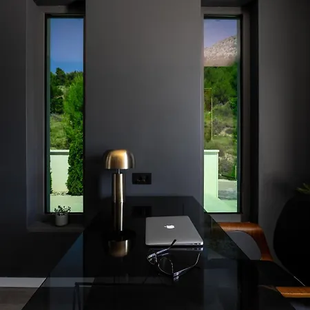 Luxury Andoris With Gym, Spa, Heated Pool Villa *