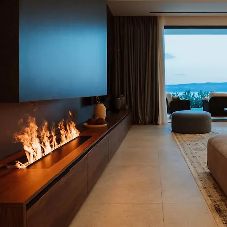 Luxury Andoris With Gym, Spa, Heated Pool Вілла