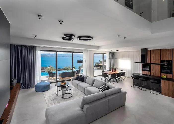 Luxury Andoris With Gym, Spa, Heated Pool Duće