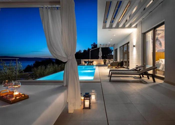 Luxury Andoris With Gym, Spa, Heated Pool * Duće