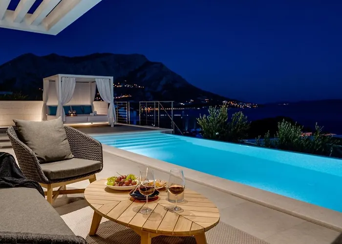 Luxury Andoris With Gym, Spa, Heated Pool