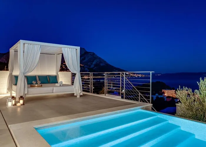 Luxury Andoris With Gym, Spa, Heated Pool Βίλα *